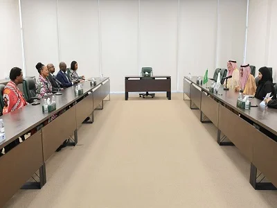 مساعد المشرف العام على مركز الملك سلمان للإغاثة يلتقي وزيرة خارجية مملكة إسواتيني