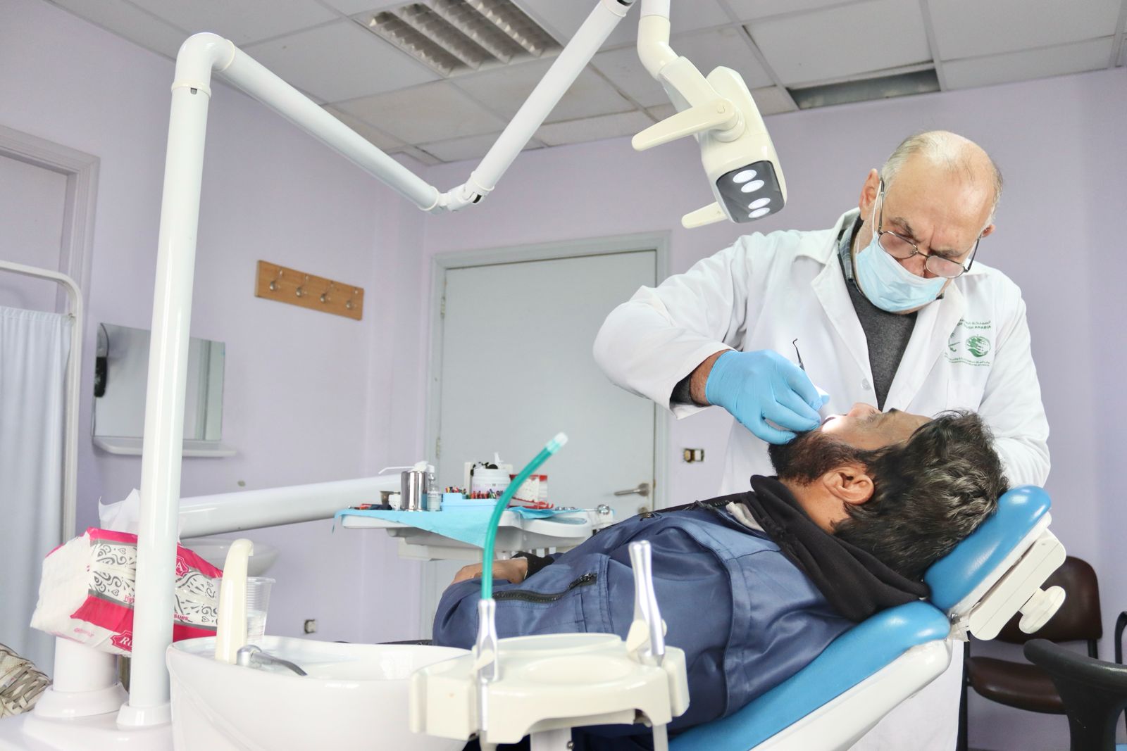 مركز الملك سلمان للإغاثة يواصل تقديم خدمات الرعاية الصحية للاجئين السوريين والمجتمع المضيف في عكار