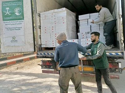 مركز الملك سلمان للإغاثة يوزّع (1.454) كرتون تمر في محافظة حلب بسوريا