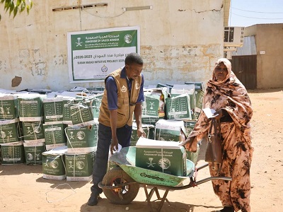 مركز الملك سلمان للإغاثة يوزّع (1.000) سلة غذائية في ولاية شمال كردفان بالسودان