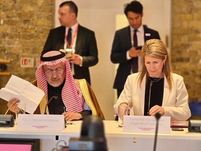 الدكتور عبد الله الربيعة يشارك في الجلسة الإنسانية المغلقة بمؤتمر الشراكات العالمية في لندن